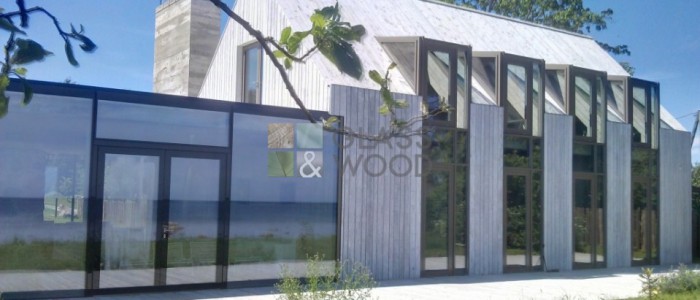modern glas en houten huis